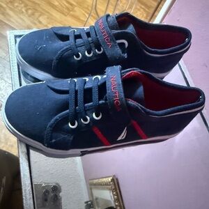 Nautica Kids Sneakers in Navy and Red
